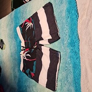 NWOT Mens Vans swim trunks size 32